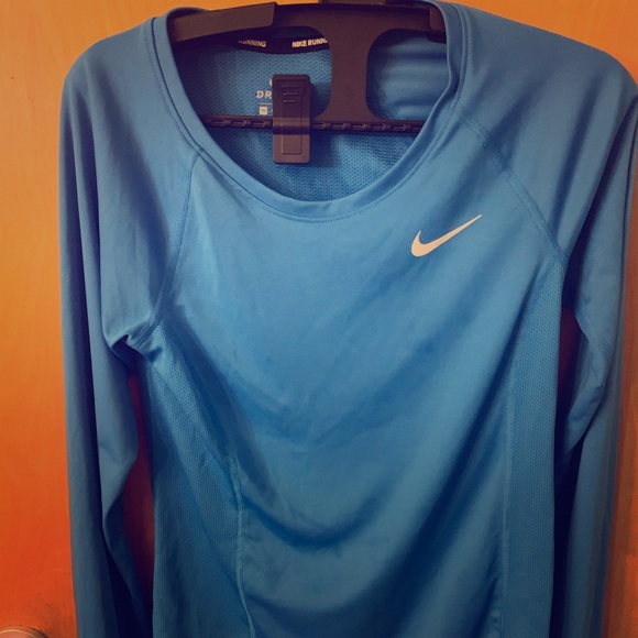 Nike Dri-Fit long sleeve top - Picture 1 of 2